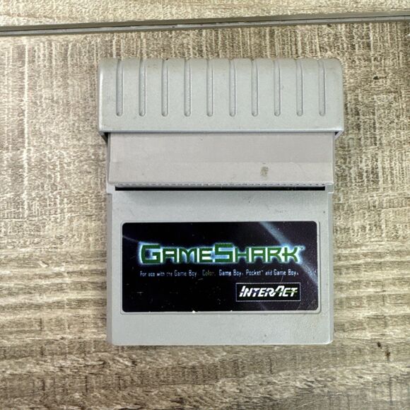 InterAct GameShark for Game Boy Original, Color, Pocket - Version 2.1 - Picture 1 of 2